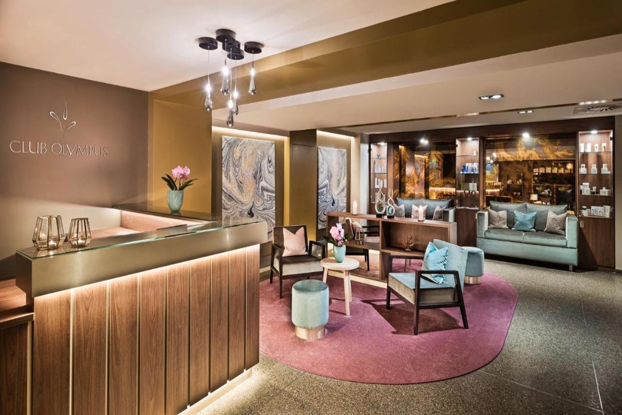 Hotel Conrad Hamburgo Exterior foto The lobby of the hotel