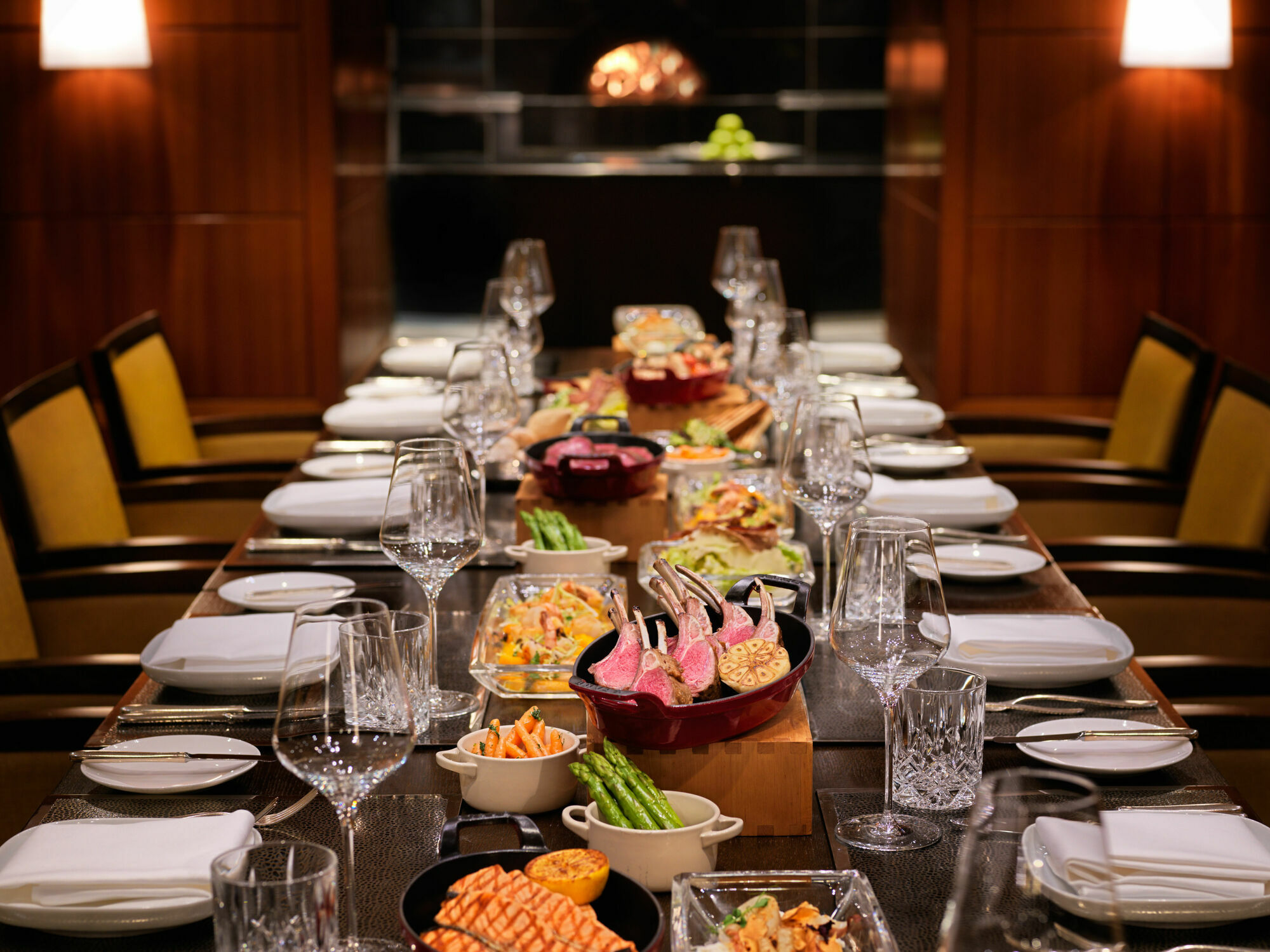 Hotel Conrad Hamburgo Exterior foto A table set for a meal